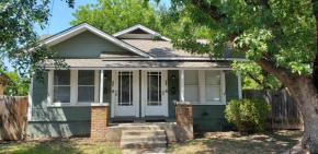 Simple Hollywood Stays #801, San Antonio